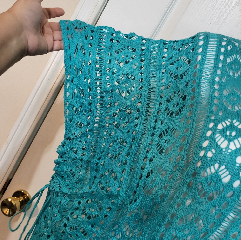 My Boutique Teal Crochet Swim Cover Up Top - Picture 4 of 11
